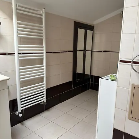 Macca-villacrosse * بوخارست