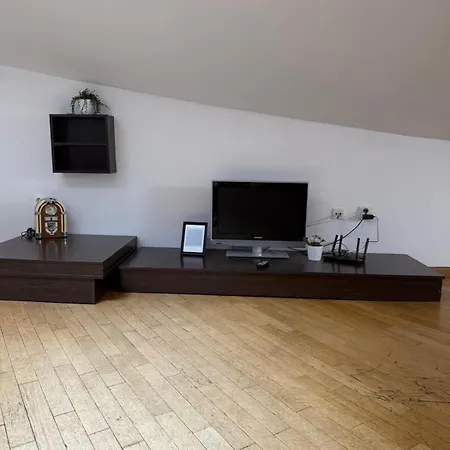 Macca-villacrosse بوخارست