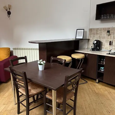 Macca-villacrosse شقة